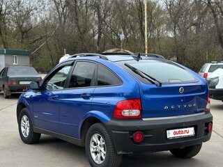 2009 SsangYong Actyon 6-speed I, синий, 900000 рублей, вид 5
