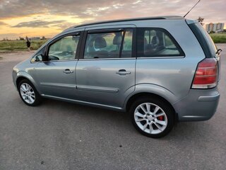 2005 Opel Zafira B, серый, 520146 рублей, вид 4
