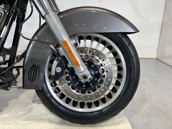 2009 Harley-Davidson Road King, серый, 649000 рублей - вид 13