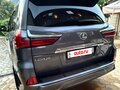 2016 Lexus LX 570 III Рестайлинг 2, серый, 7500000 рублей - вид 3