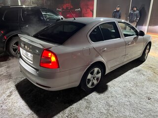 2010 Skoda Octavia Czech market II (A5) Рестайлинг, белый, 880000 рублей, вид 5