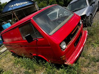 1981 Volkswagen Transporter 4-speed T3, красный, 190000 рублей, вид 4