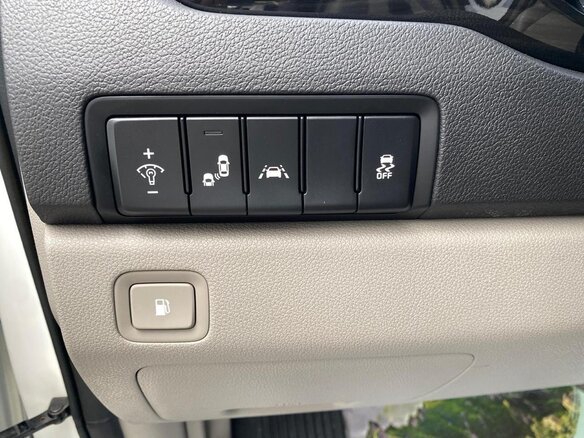 2019 Kia Carnival III, белый, 2600000 рублей - вид 11