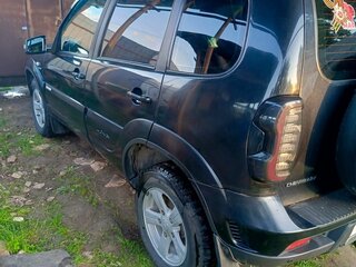 2013 Chevrolet Niva I Рестайлинг, чёрный, 650000 рублей, вид 5
