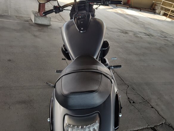 2022 Suzuki Boulevard M109R, серый, 1999000 рублей - вид 4