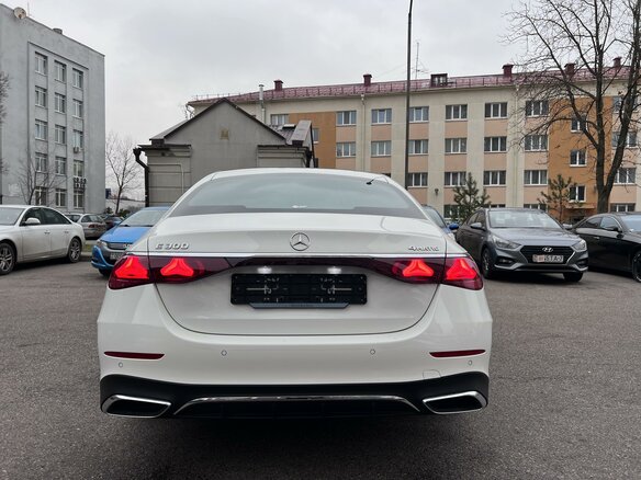 2024 Mercedes-Benz E-Класс 300 VI (W214, S214), белый, 9996000 рублей - вид 5