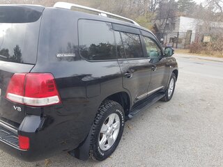 2011 Toyota Land Cruiser 200 Series, чёрный, 3600000 рублей, вид 4