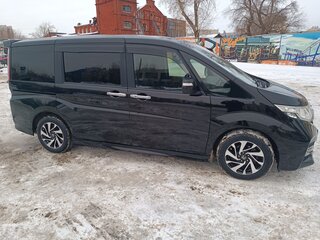 2015 Honda Stepwgn V, чёрный, 1800000 рублей, вид 5