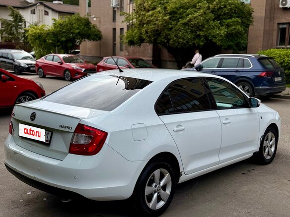 2015 Skoda Rapid Green Tec I, белый, 599000 рублей - вид 3