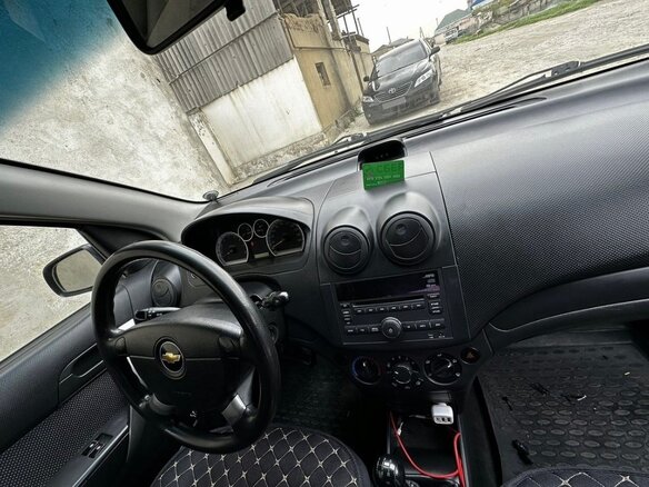 2011 Chevrolet Aveo I Рестайлинг, чёрный, 300000 рублей - вид 12