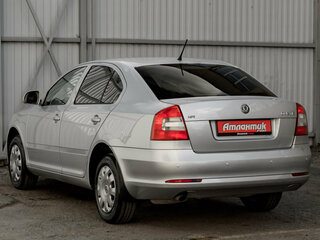 2011 Skoda Octavia II (A5) Рестайлинг, серый, 755000 рублей, вид 4