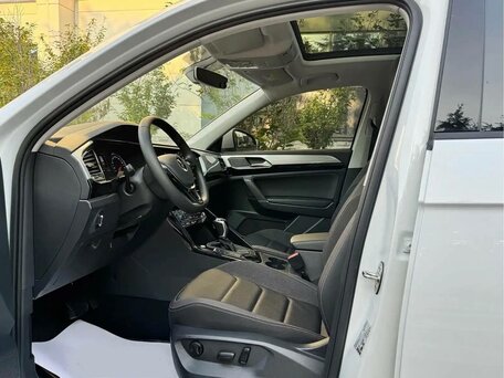 2022 Volkswagen Tayron I Рестайлинг, белый, 2200000 рублей, вид 5