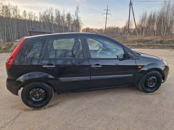 2007 Ford Fiesta Mk5, чёрный, 345000 рублей - вид 6