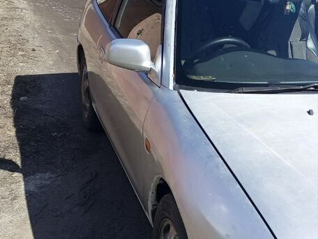 1998 Mitsubishi Mirage V, серый, 180000 рублей, вид 3
