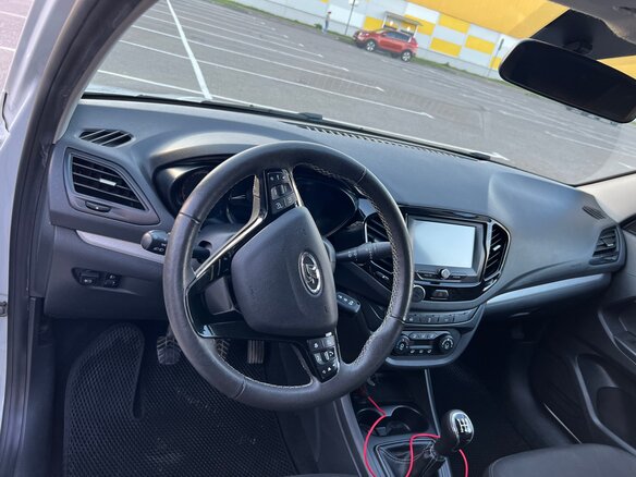 2020 Lada (ВАЗ) Vesta I, белый, 850000 рублей - вид 6