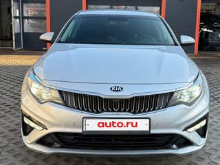 2019 Kia Optima IV Рестайлинг, серебристый, 1950000 рублей, вид 3