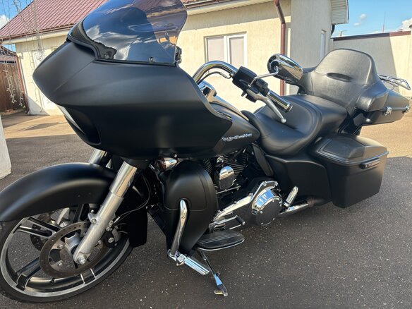 2015 Harley-Davidson Road Glide, чёрный, 1400000 рублей - вид 6