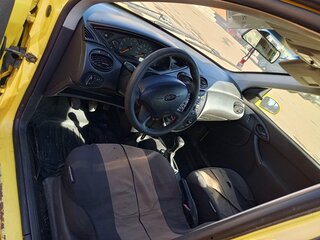 2003 Ford Focus I Рестайлинг, жёлтый, 150000 рублей, вид 4