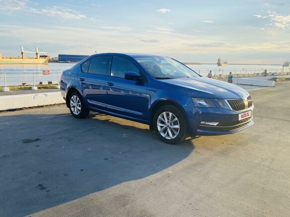 2018 Skoda Octavia III (A7) Рестайлинг, синий - вид 2