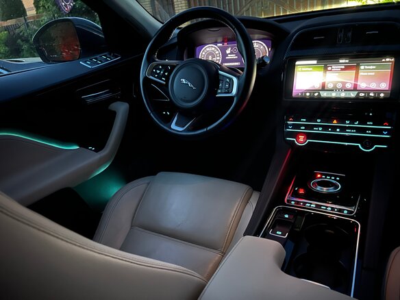 2020 Jaguar F-Pace I, белый, 3150000 рублей - вид 9