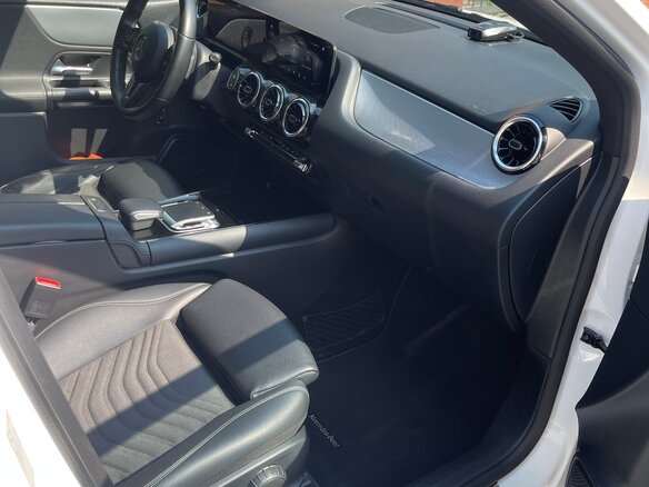 2019 Mercedes-Benz B-Класс 180 d III (W247), белый, 2400000 рублей - вид 12
