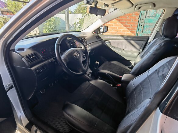 2002 Toyota Corolla IX (E120, E130), серебристый, 400000 рублей - вид 5