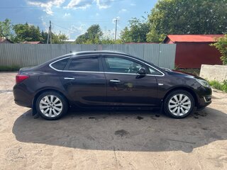 2013 Opel Astra J Рестайлинг, коричневый, 950000 рублей, вид 3