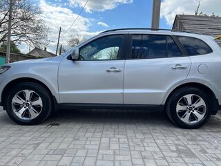 2012 Hyundai Santa Fe II Рестайлинг, серебристый, 1700000 рублей, вид 1