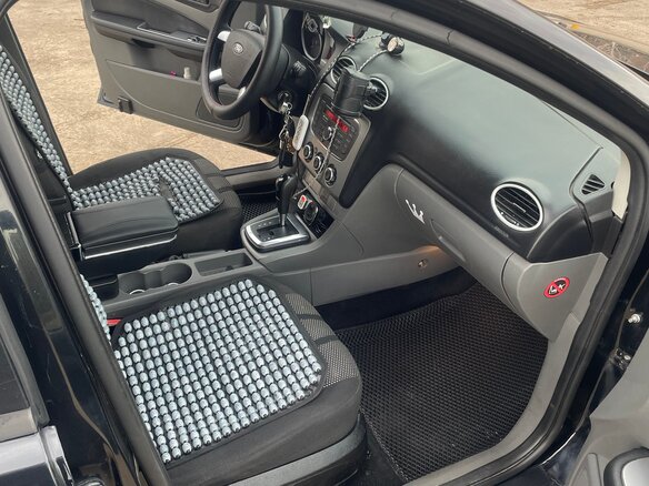 2011 Ford Focus II Рестайлинг, чёрный, 600000 рублей - вид 5