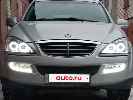 2010 SsangYong Kyron 5-speed I Рестайлинг, серебристый, 1100000 рублей, вид 1