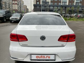 2011 Volkswagen Passat B7, белый, 1250000 рублей, вид 2