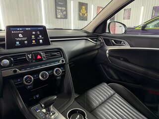 2019 Genesis G70 I, белый, 2490000 рублей, вид 4