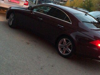 2005 Mercedes-Benz CLS 350 I (C219), красный, 1400000 рублей, вид 4