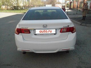 2012 Honda Accord VIII Рестайлинг, белый, 2000000 рублей, вид 5