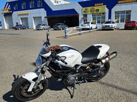 2013 Ducati Monster 696, белый, 490000 рублей - вид 3