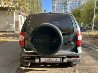 2014 Chevrolet Niva I Рестайлинг, зелёный, 500000 рублей, вид 3