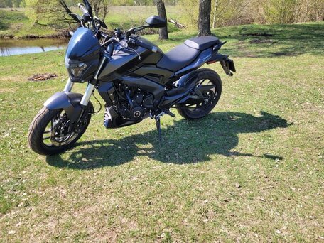 2021 Bajaj Dominar 400, чёрный, 365000 рублей, вид 1