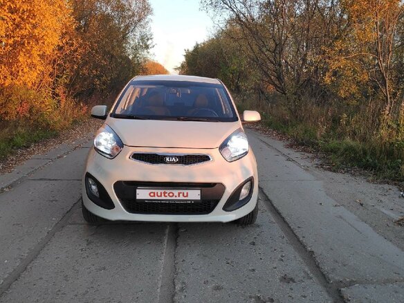 2011 Kia Picanto II, бежевый - вид 1