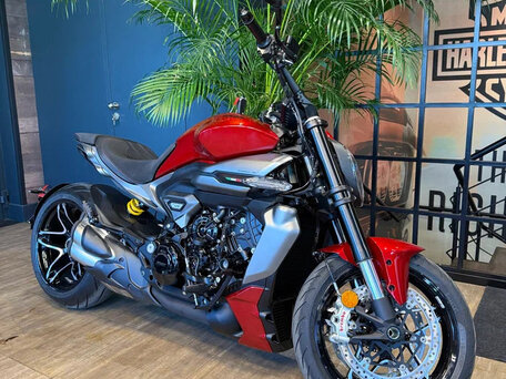 2026 Ducati XDiavel, красный, 3600000 рублей, вид 3