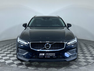 2021 Volvo V60 Cross Country II, чёрный, 3265000 рублей, вид 2