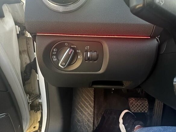 2010 Audi A3 II (8P) Рестайлинг 2, белый, 900000 рублей - вид 21
