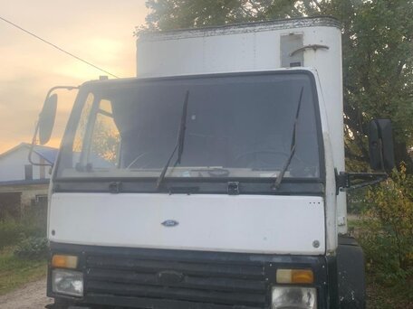 1996 Ford Cargo 25xx, белый, 350000 рублей, вид 1