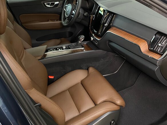2020 Volvo XC60, голубой - вид 25