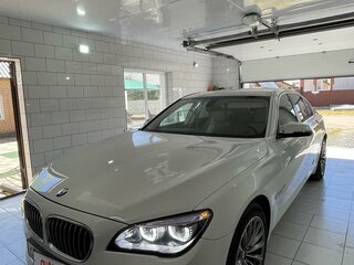 2012 BMW 7 серии 730d xDrive V (F01/F02/F04) Рестайлинг, белый, 3000000 рублей, вид 2