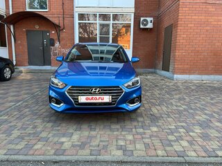 2017 Hyundai Solaris II, синий, 1350000 рублей, вид 3