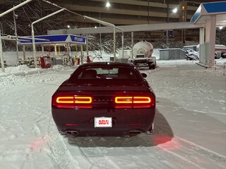 2020 Dodge Challenger III Рестайлинг 2, чёрный, 4000000 рублей, вид 3