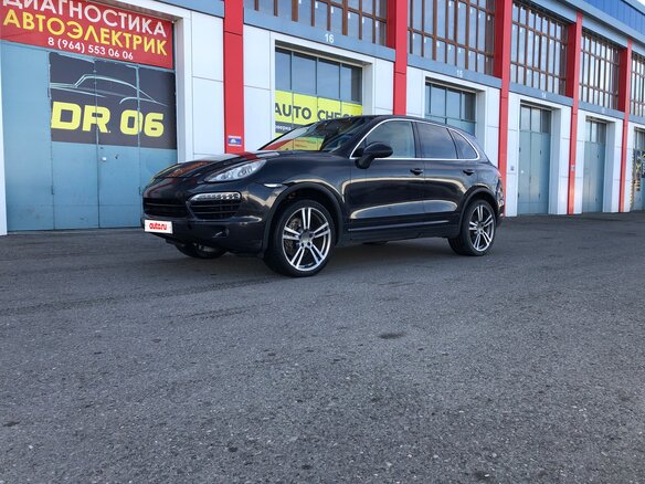 2010 Porsche Cayenne Diesel II (958), чёрный, 1640000 рублей - вид 1