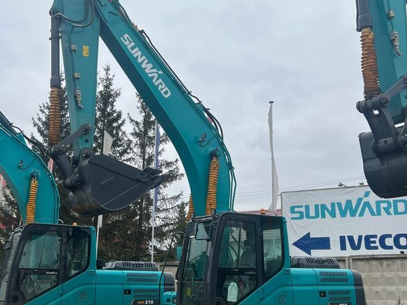 2024 Sunward SWE210, зелёный, 10500000 рублей