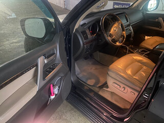 2010 Toyota Land Cruiser 200 Series, чёрный, 3100000 рублей, вид 3