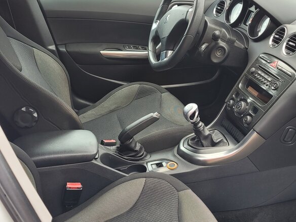 2010 Peugeot 308 I, белый, 820000 рублей - вид 10